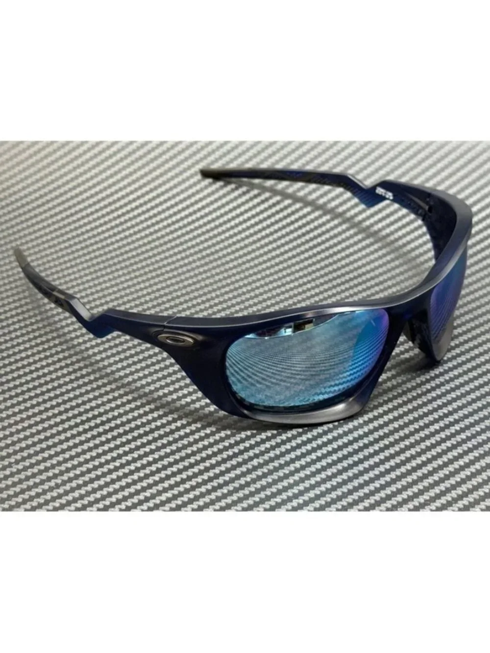 New Oakley Men Matte Blue Sunglasses 60-19-126